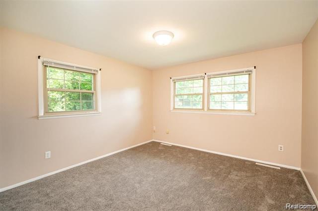 Builiding view twenty three for 1239 Ashover, Bloomfield Hills, MI. 48304
