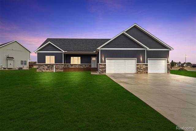 front view for 6344 Boulder Drive, Flushing, Mi. 48433