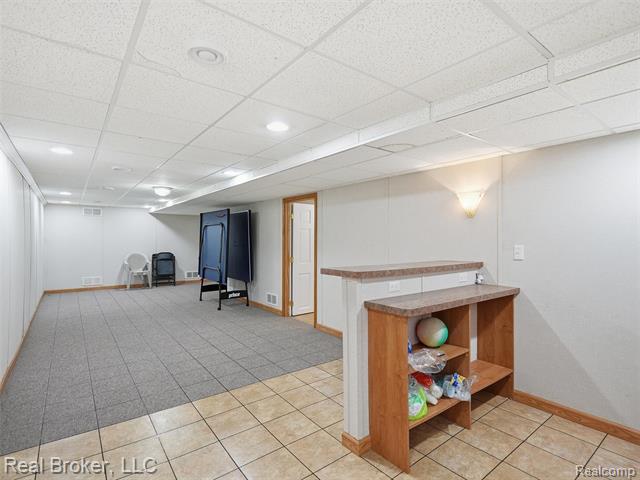 Builiding view fifty for 6729 Eckerman, Troy, MI. 48085