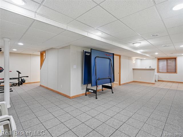 Builiding view forty seven for 6729 Eckerman, Troy, MI. 48085
