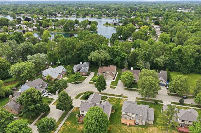 Builiding view seventy for 6704 Redford, Troy, MI. 48085