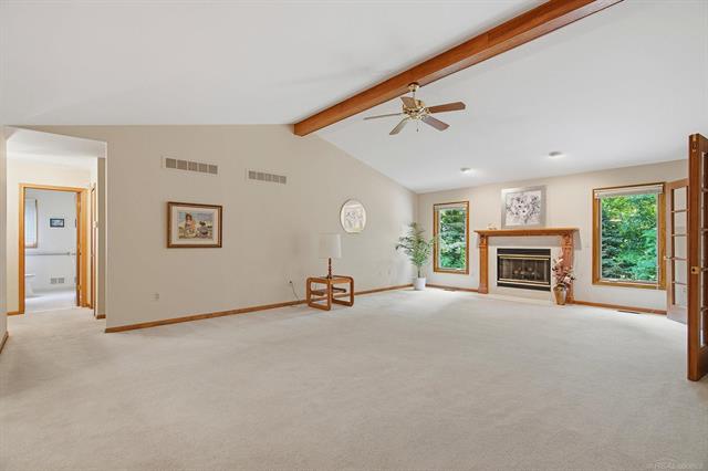 Builiding view ten for 6704 Redford, Troy, MI. 48085