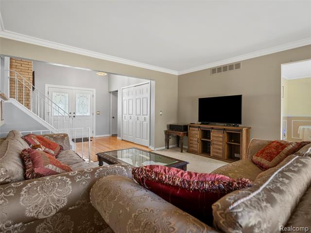 Builiding view eleven for 1939 Chancery, Troy, MI. 48085