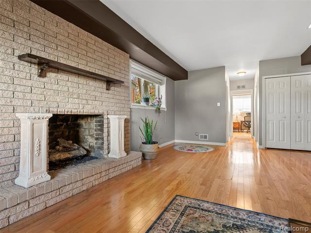 Builiding view sixteen for 1939 Chancery, Troy, MI. 48085