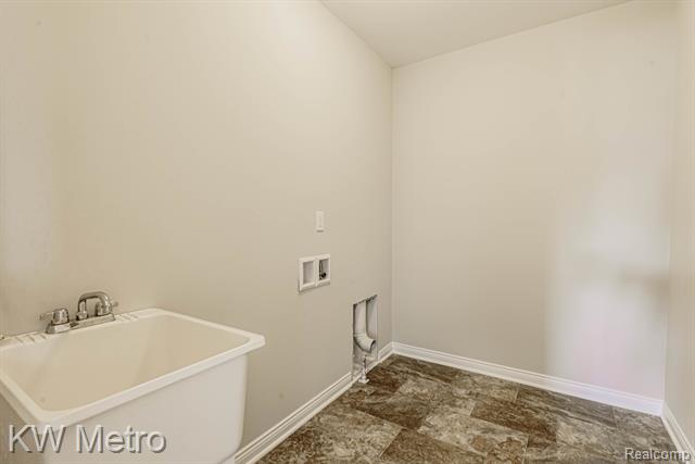 Builiding view fifteen for 34641 John Bartley Circle, Sterling Heights, MI. 48310