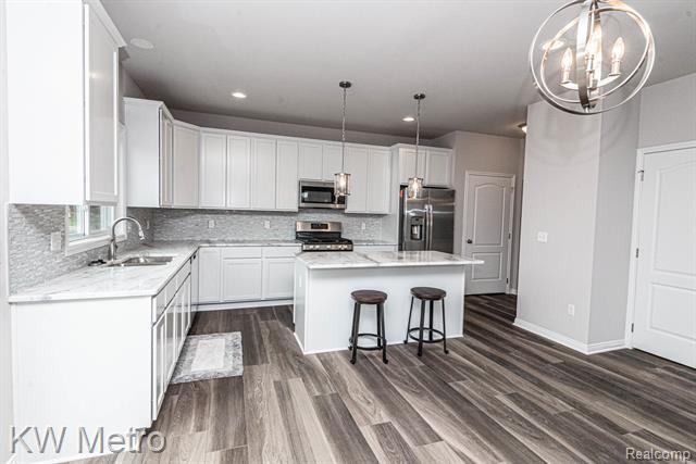 Builiding view five for 34641 John Bartley Circle, Sterling Heights, MI. 48310