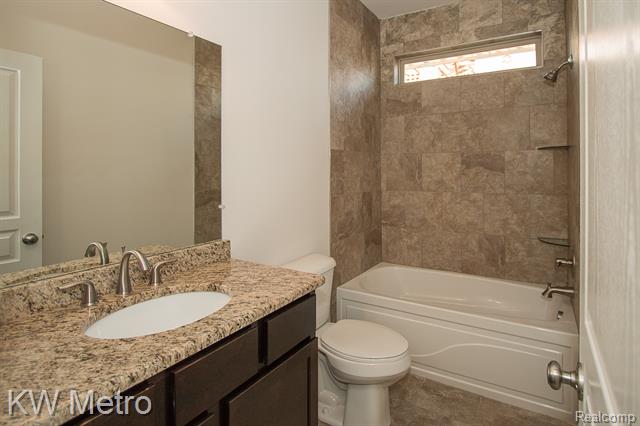 Builiding view nine for 34632 John Bartley Circle, Sterling Heights, MI. 48310