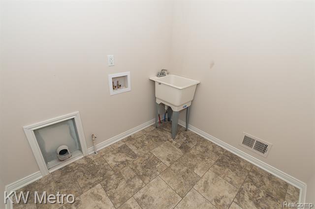 Builiding view ten for 34632 John Bartley Circle, Sterling Heights, MI. 48310