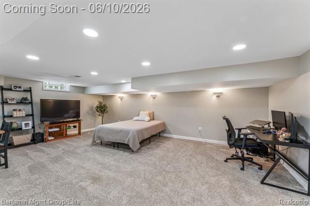 Builiding view twenty two for 2072 Cumberland, Rochester, MI. 48307