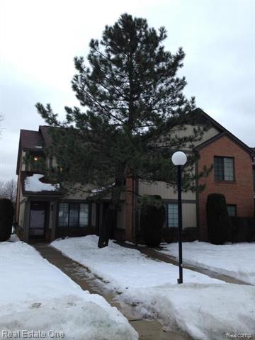 front view for 1550 Meadow Side Dr, Rochester, Mi. 48307