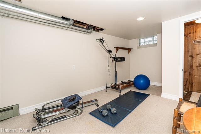 Builiding view twenty five for 837 Dakota, Rochester, MI. 48307