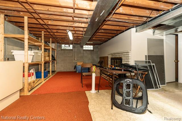 Builiding view twenty four for 837 Dakota, Rochester, MI. 48307