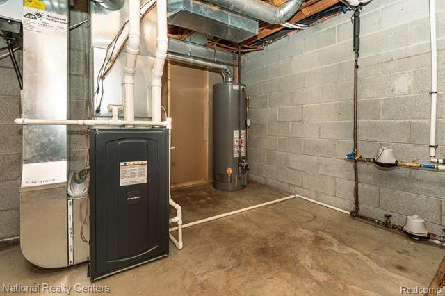 Builiding view twenty two for 837 Dakota, Rochester, MI. 48307