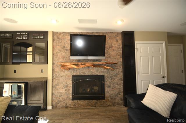 Builiding view seventeen for 615 Willard, Rochester, MI. 48307
