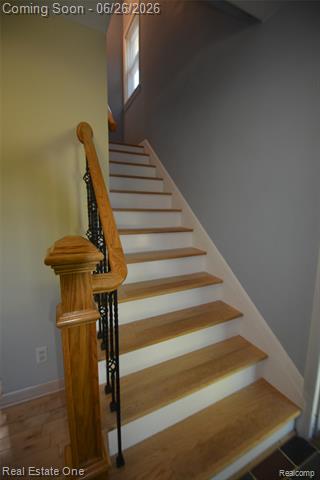 Builiding view thirteen for 615 Willard, Rochester, MI. 48307