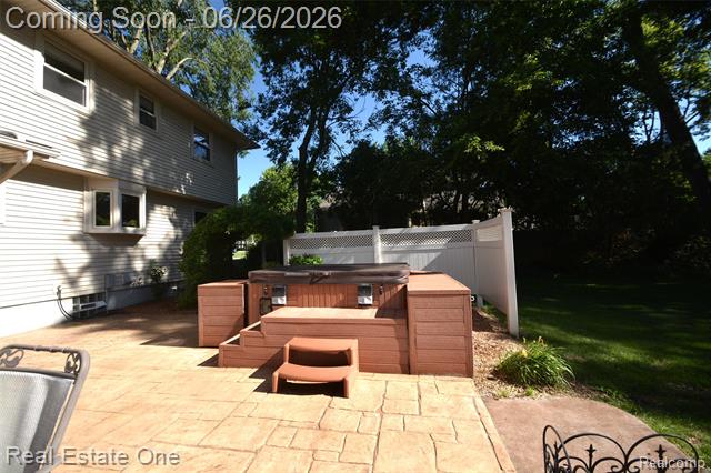 Builiding view thirty for 615 Willard, Rochester, MI. 48307