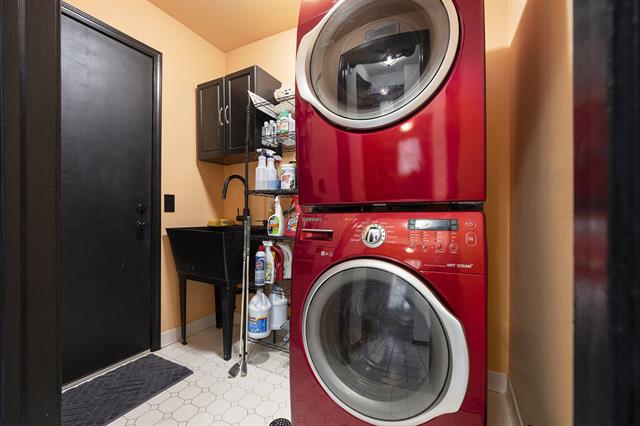 Builiding view fourteen for 408 Arlington, Rochester, MI. 48307