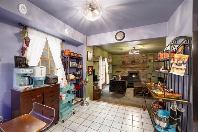 Builiding view ten for 408 Arlington, Rochester, MI. 48307