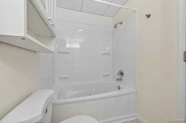 Builiding view fifty four for 1259 Burgoyne, Rochester, MI. 48307