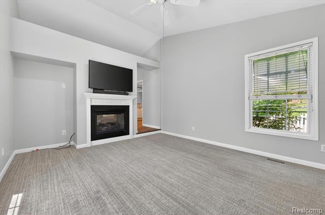 Builiding view nineteen for 1259 Burgoyne, Rochester, MI. 48307