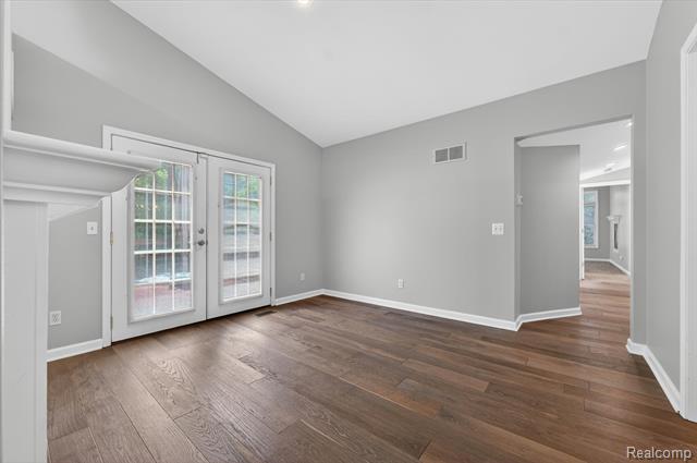 Builiding view seven for 1259 Burgoyne, Rochester, MI. 48307