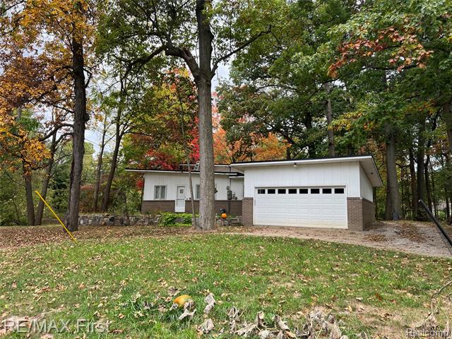 Builiding view eighteen for 2375 Snellbrook, Auburn Hills, MI. 48326