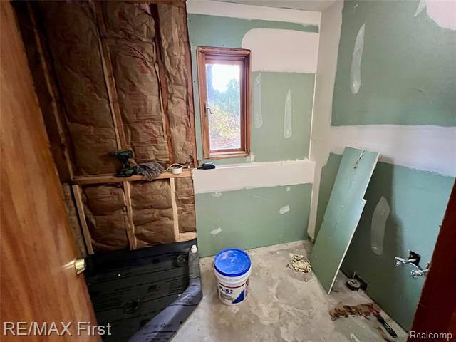 Builiding view fourteen for 2375 Snellbrook, Auburn Hills, MI. 48326