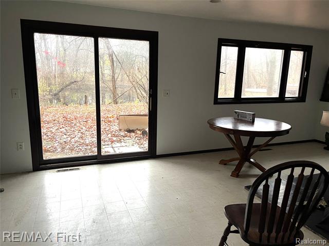 Builiding view nine for 2375 Snellbrook, Auburn Hills, MI. 48326