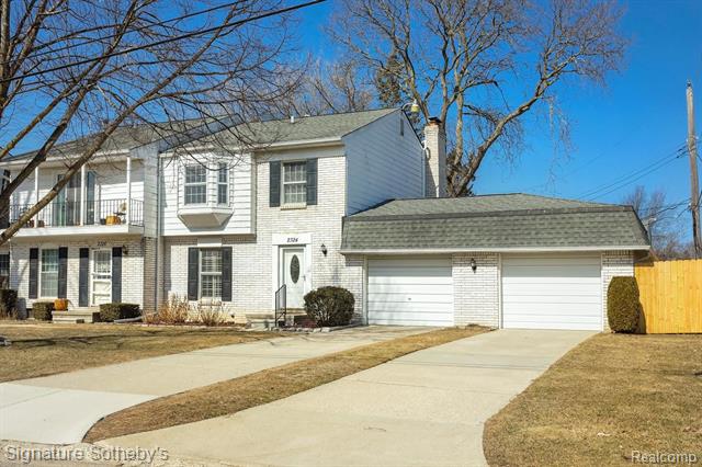 front view for 2324 Hillendale Dr, Rochester, Mi. 48309