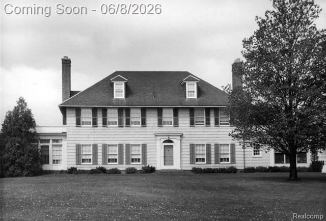 Builiding view one for 1840 Crestline, Rochester, MI. 48307