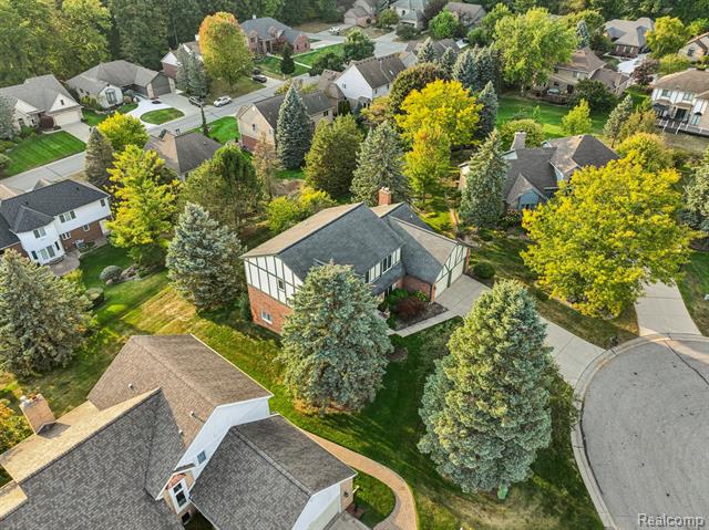 Builiding view fifty five for 2142 Kennedy, Rochester, MI. 48309