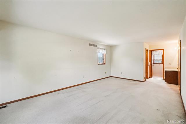 Builiding view forty for 2142 Kennedy, Rochester, MI. 48309