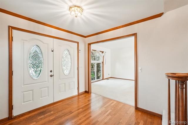 Builiding view four for 2142 Kennedy, Rochester, MI. 48309