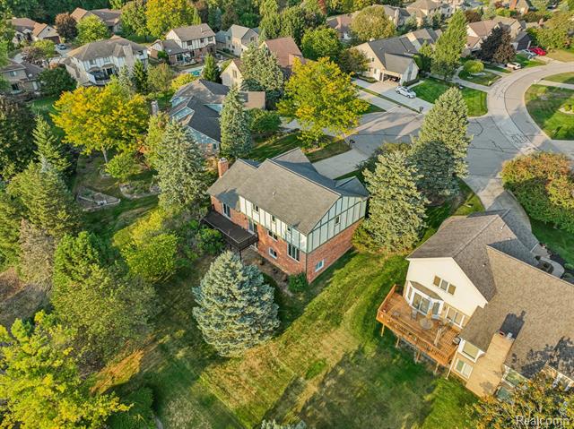 Builiding view sixty five for 2142 Kennedy, Rochester, MI. 48309