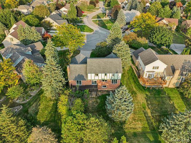 Builiding view sixty six for 2142 Kennedy, Rochester, MI. 48309