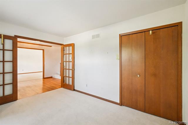 Builiding view twenty three for 2142 Kennedy, Rochester, MI. 48309