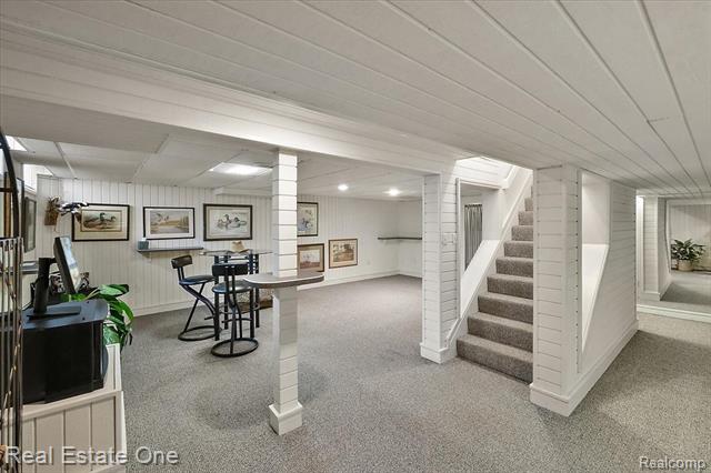 Builiding view sixty seven for 1854 Ludgate, Rochester, MI. 48309