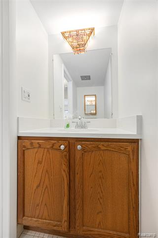 Builiding view ten for 1543 Charter Oak, Rochester, MI. 48309