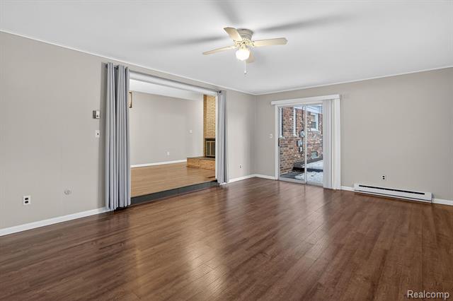 Builiding view seventeen for 126 Orchardale, Rochester, MI. 48309