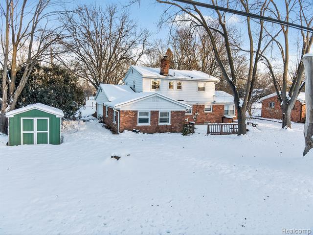 Builiding view thirty five for 126 Orchardale, Rochester, MI. 48309