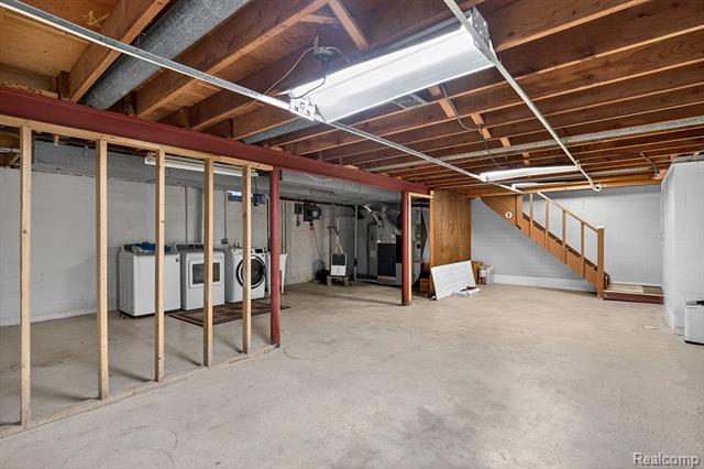 Builiding view thirty one for 126 Orchardale, Rochester, MI. 48309