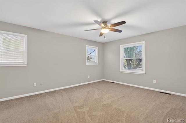 Builiding view twenty one for 126 Orchardale, Rochester, MI. 48309