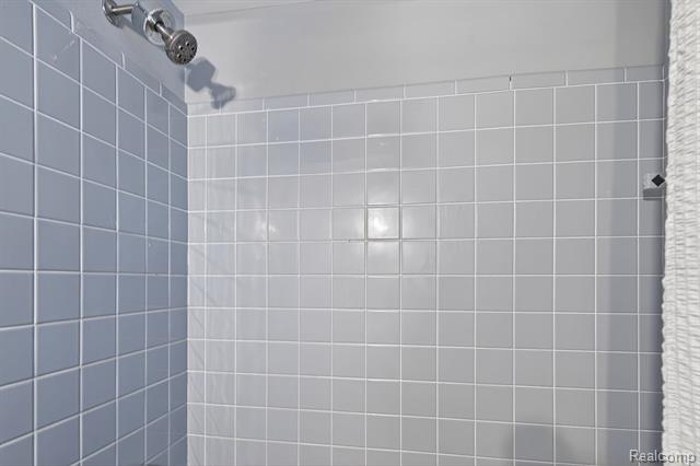 Builiding view twenty three for 126 Orchardale, Rochester, MI. 48309