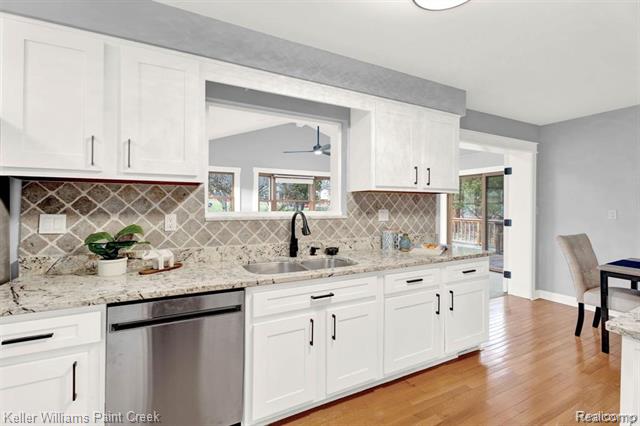 Builiding view nine for 2330 Walton, Rochester, MI. 48309