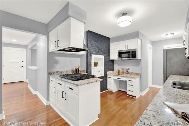 Builiding view seven for 2330 Walton, Rochester, MI. 48309