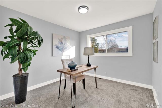 Builiding view twenty one for 2330 Walton, Rochester, MI. 48309