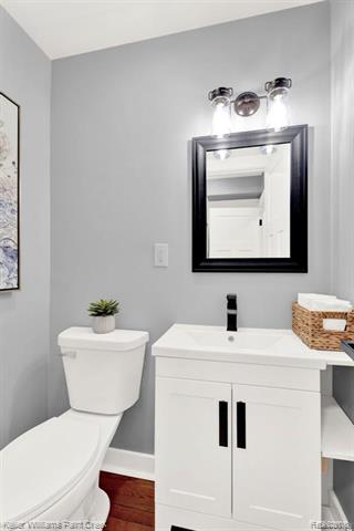 Builiding view twenty two for 2330 Walton, Rochester, MI. 48309