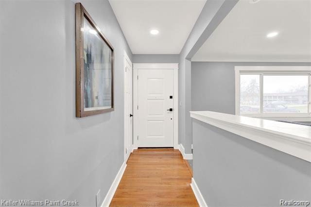 Builiding view two for 2330 Walton, Rochester, MI. 48309