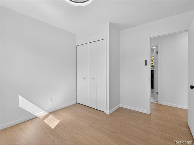 Builiding view fifteen for 2070 Walton, Rochester, MI. 48309