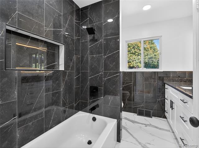 Builiding view seven for 2070 Walton, Rochester, MI. 48309